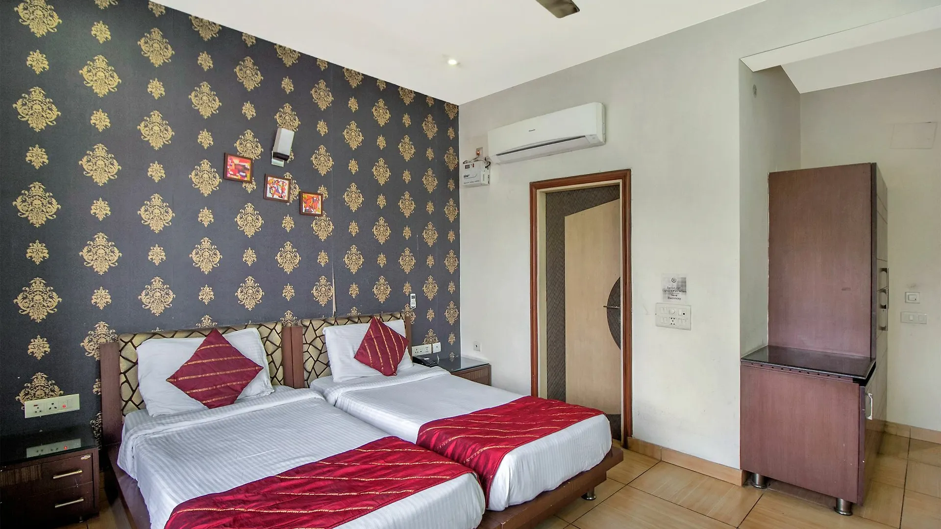 Oyo 8526 Sd Royal Inn Gurgáon India