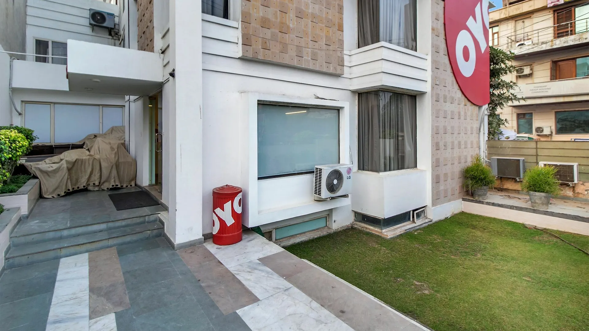 Oyo 8526 Sd Royal Inn Gurgaon